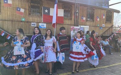 Bibliotren festejó Fiestas Patrias junto a vecinos del sector con entretenidas actividades.