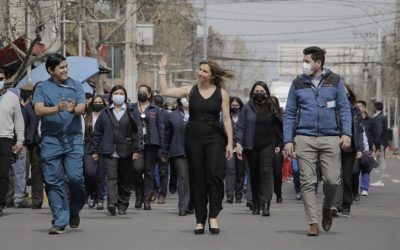 Con la participación de nuestros establecimientos y todas las áreas de la Corporación Municipal de Educación, Salud y Atención de Menores de Puente Alto, se realizó el tradicional Desfile Cívico Militar de Fiestas Patrias, lleno de colorido y emoción después de dos años de pandemia.