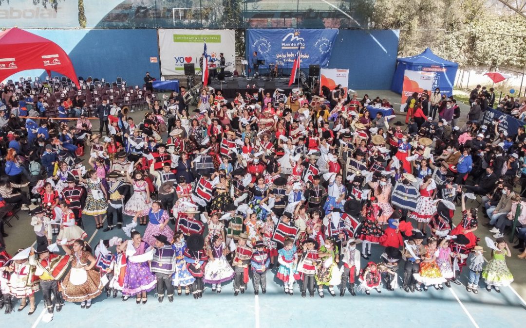 EXITOSO RETORNO DEL CONCURSO COMUNAL DE CUECA ESCOLAR SE VIVIÓ EN EL COMPLEJO DEPORTIVO AMADOR DONOSO