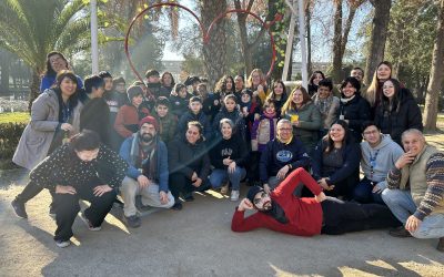 Miradas, señas y corazones