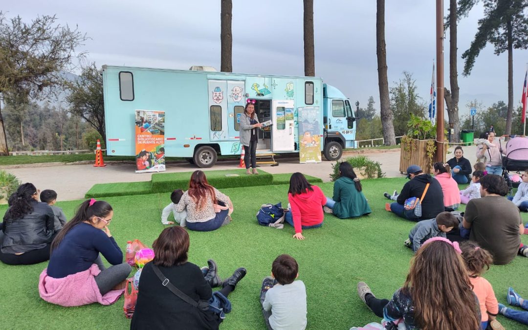 Aniversario Bibliobuses: 10 años acercando la lectura en Puente Alto